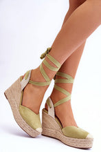 Load image into Gallery viewer, S.I.S LT Brown / Cream Buskin strap platform heels 179152